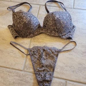 NWOT Victoria's secret Very Sexy Bra/panty set